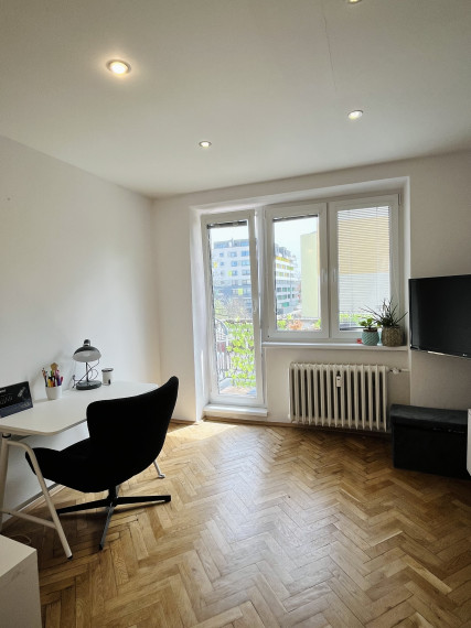 Tehlový 2-izbový byt.