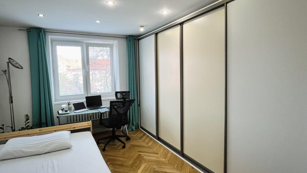 Tehlový 2-izbový byt.