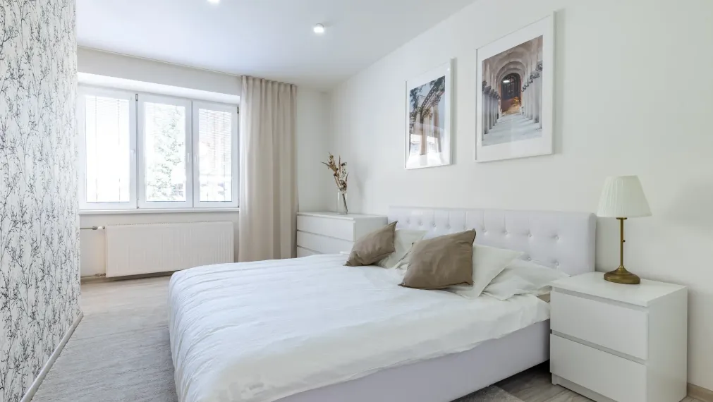 Na prenájom: Štýlový 2-izbový byt v srdci Starého Mesta – Kasárenské námestie, Košice