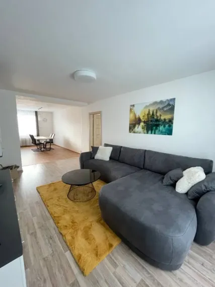 Na prenájom: Priestranný a slnečný 3-izbový byt v obľúbenej lokalite blízko centra mesta