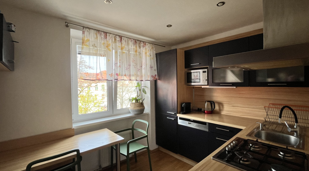 Tehlový 2-izbový byt.