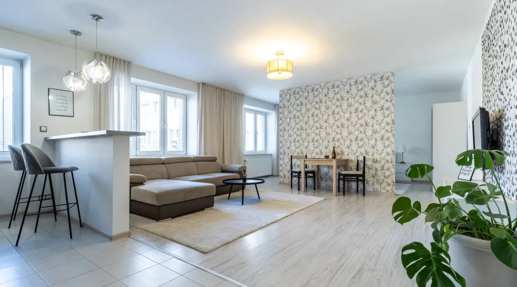 Na prenájom: Štýlový 2-izbový byt v srdci Starého Mesta – Kasárenské námestie, Košice